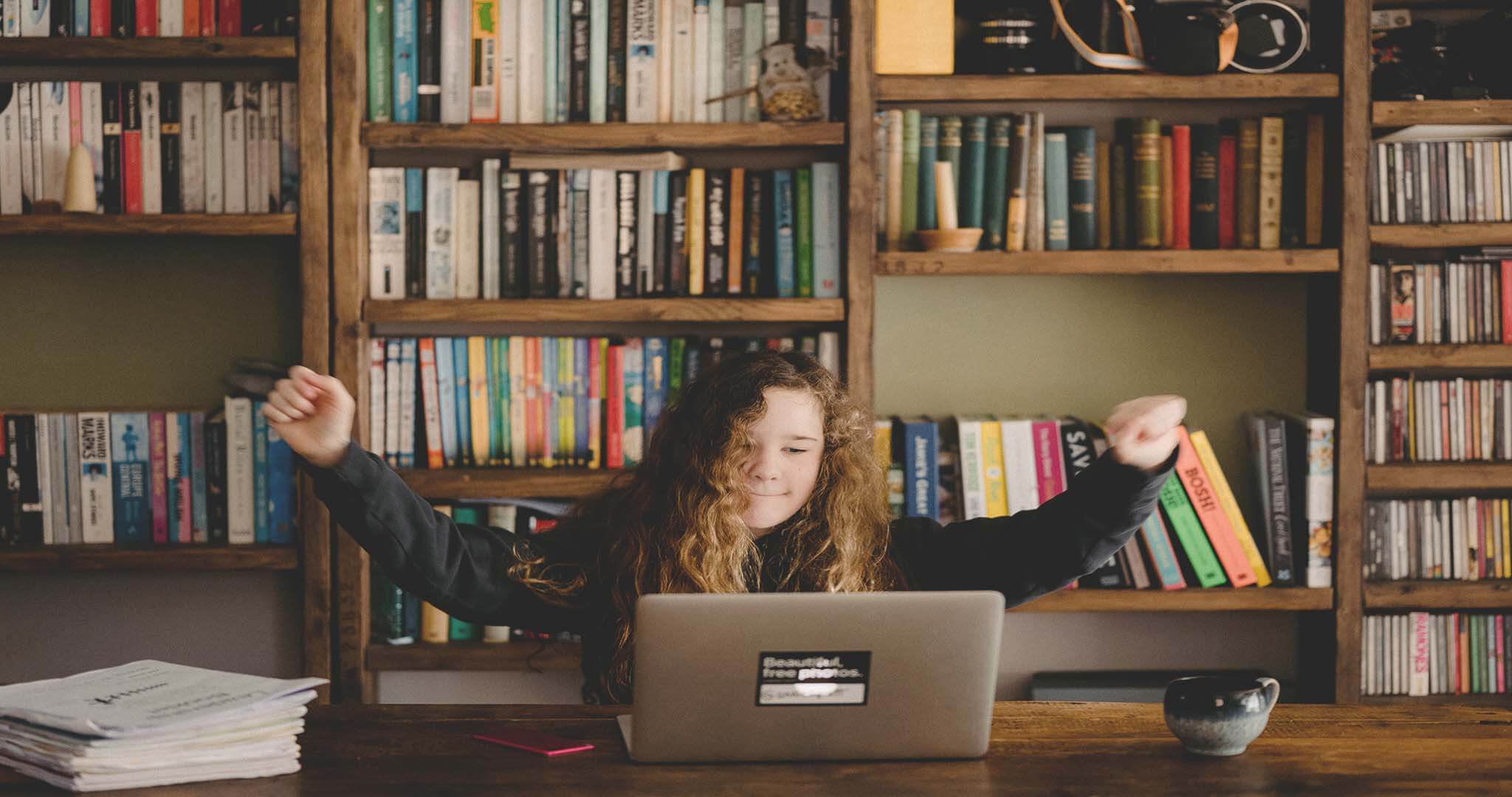 How AI is transforming e-learning – examples of artificial intelligence in education1